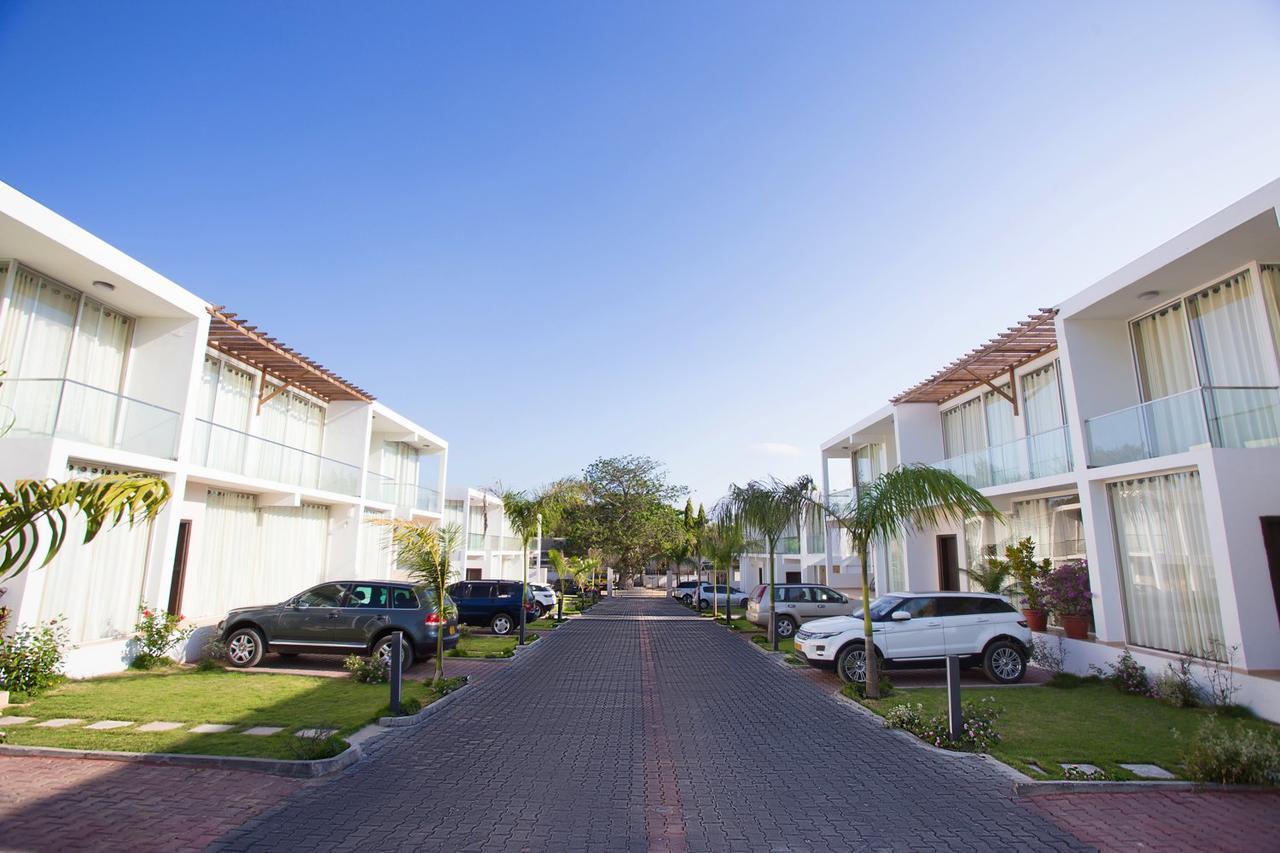 Azure Villas Dar es Salaam Esterno foto
