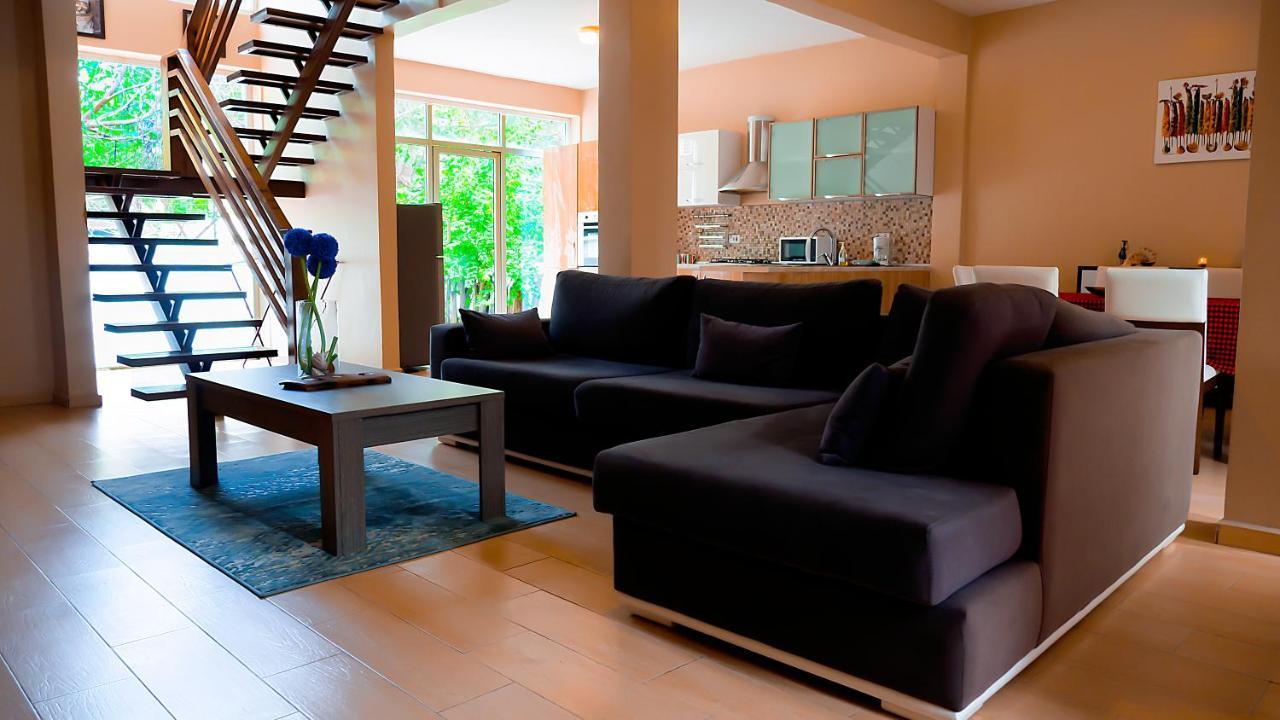 Azure Villas Dar es Salaam Esterno foto