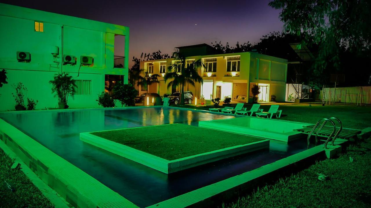 Azure Villas Dar es Salaam Esterno foto