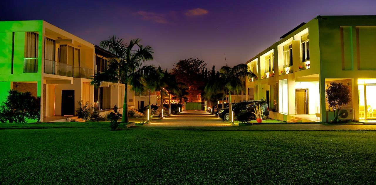 Azure Villas Dar es Salaam Esterno foto